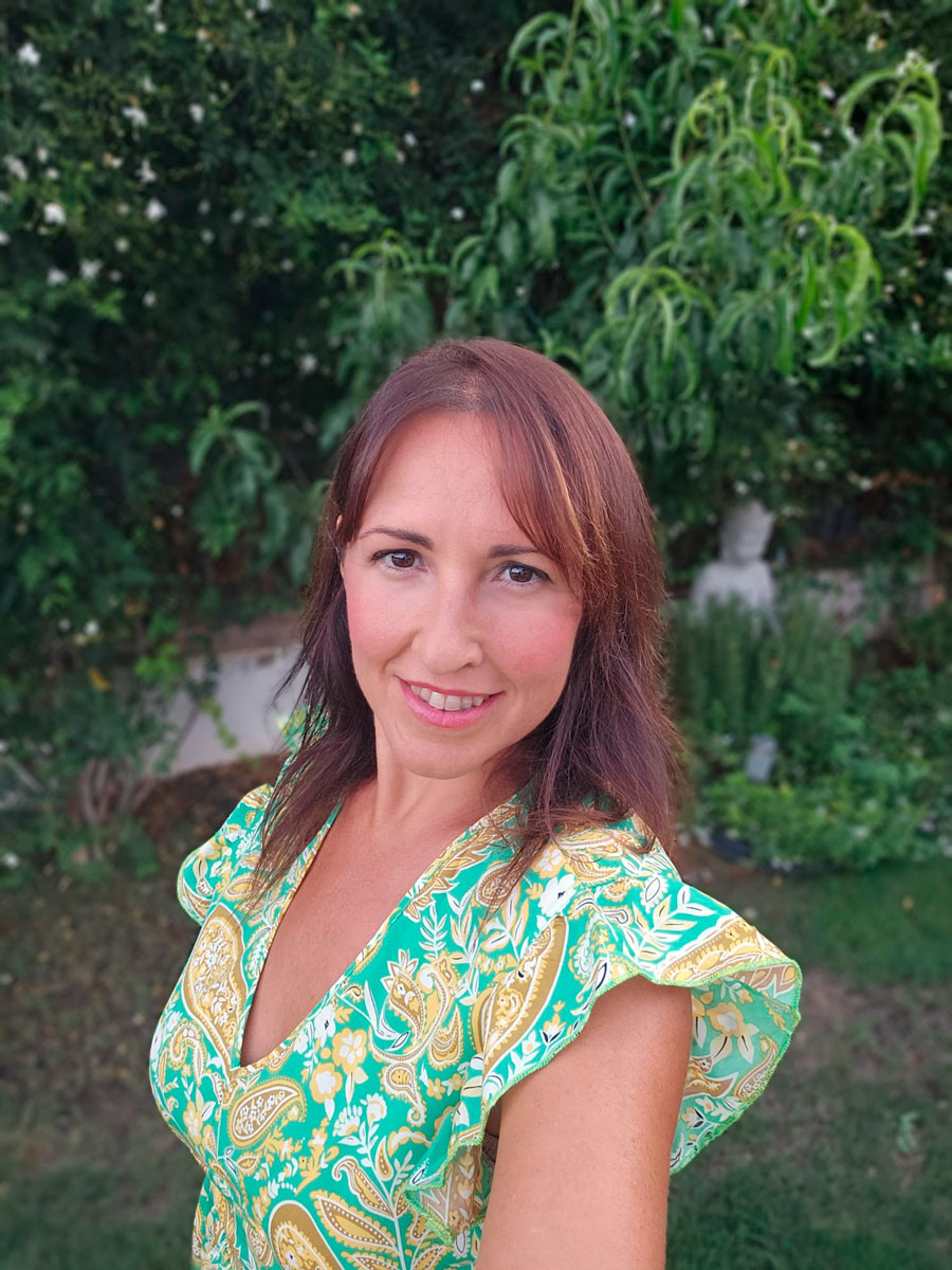 Ana-González Ana Gonzalez Coach